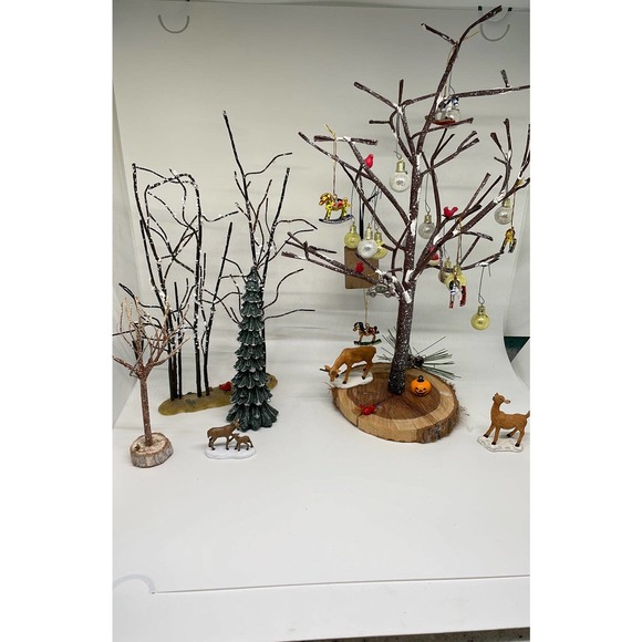 Beautiful miniature winter scene accessories - Picture 1 of 9
